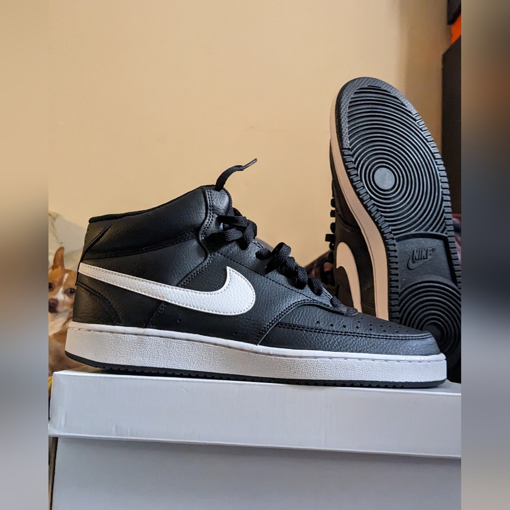 Jordan 1 Mid Se